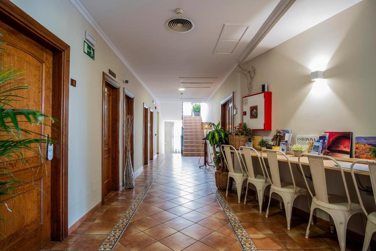 Hotel Dona Matilde Естепона Екстериор снимка