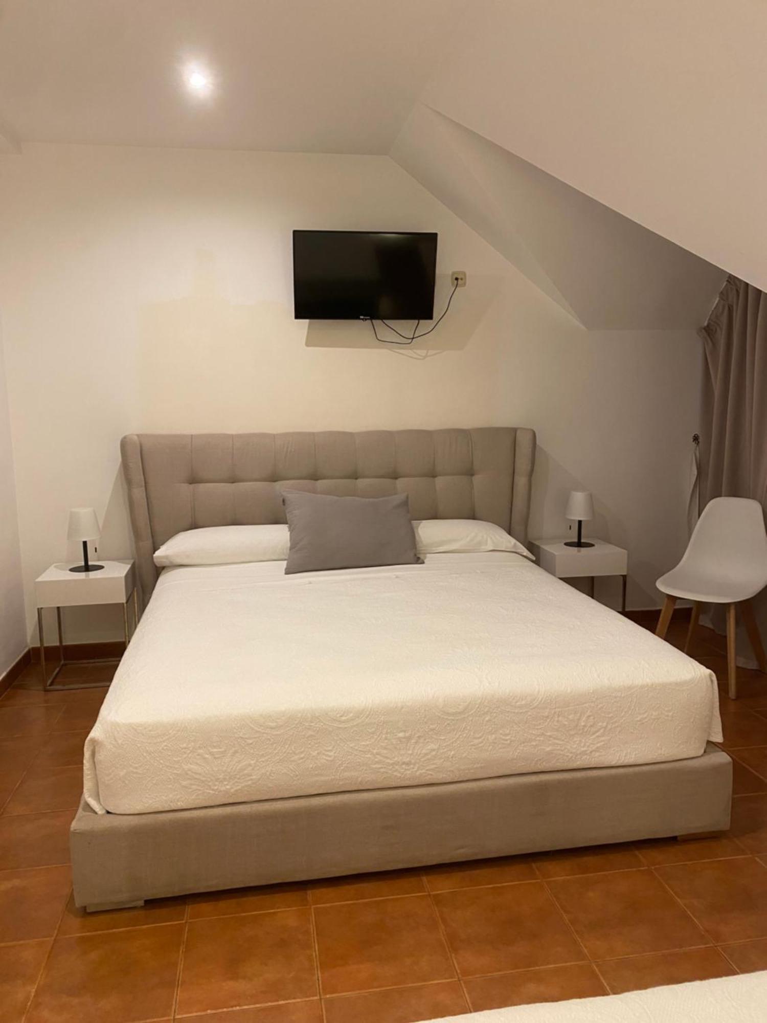 Hotel Dona Matilde Естепона Екстериор снимка