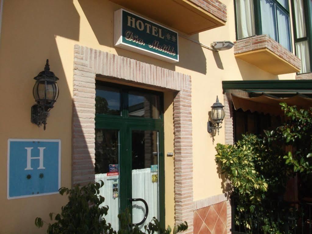 Hotel Dona Matilde Естепона Екстериор снимка